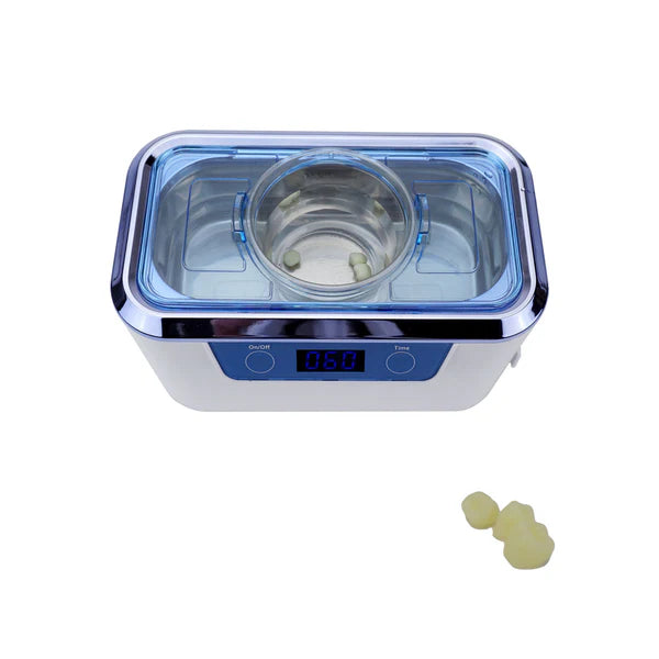 iSonic DS310-WS-D Miniaturized Commercial Ultrasonic Cleaner, white with sapphire blue colors, for dental applications